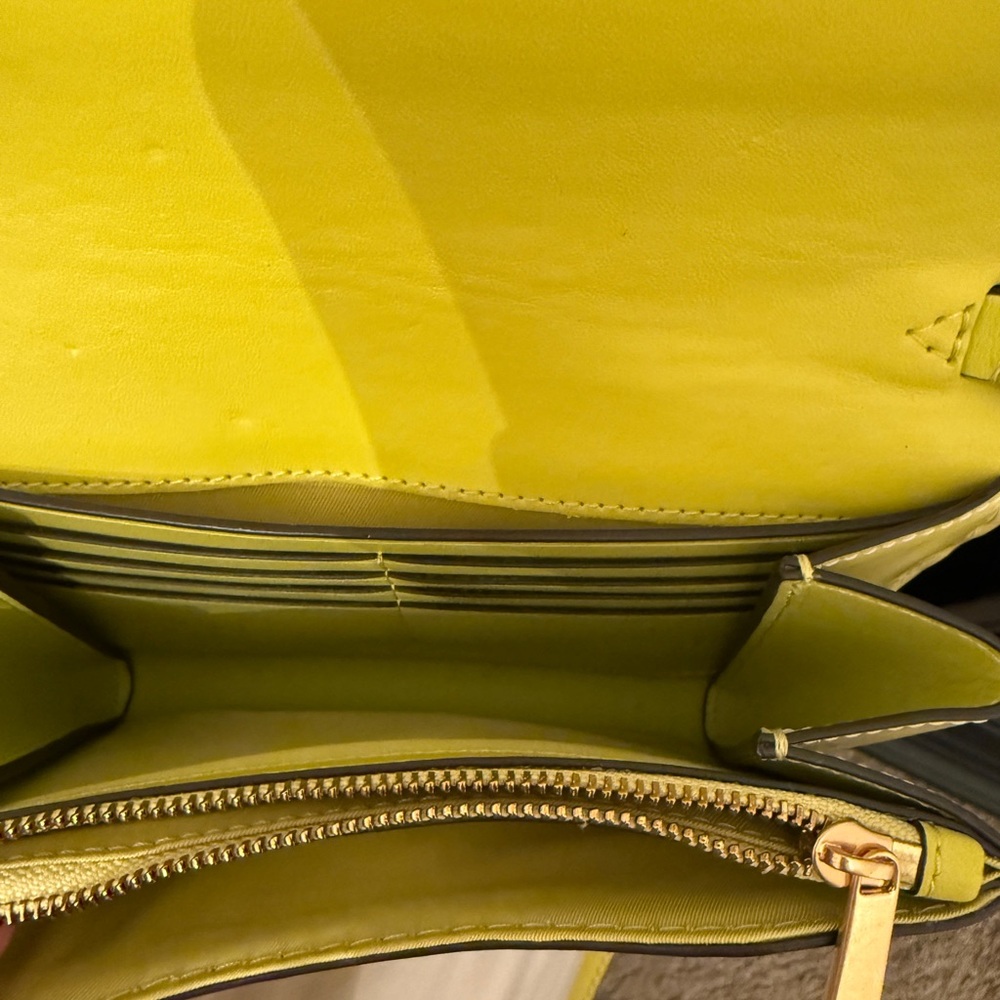 Tory Burch Lime Green Crossbody Bag - Picture 10 of 10